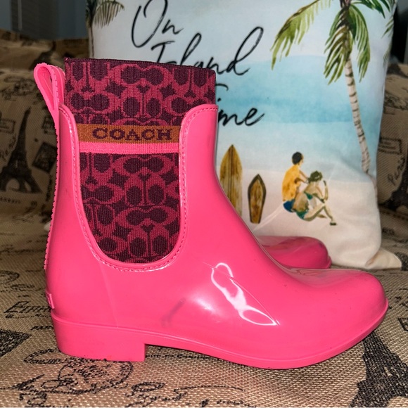 Coach NWOB!! Rivington Pink Rain Bootie Size 7 - Picture 5 of 13